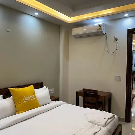 Lime Tree Two Bhk Service Apartment Golf Course Road Gurgaon Exterior photo