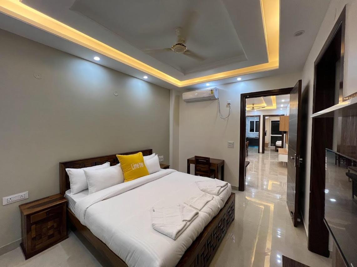 Lime Tree Two Bhk Service Golf Course Road * Gurgaon