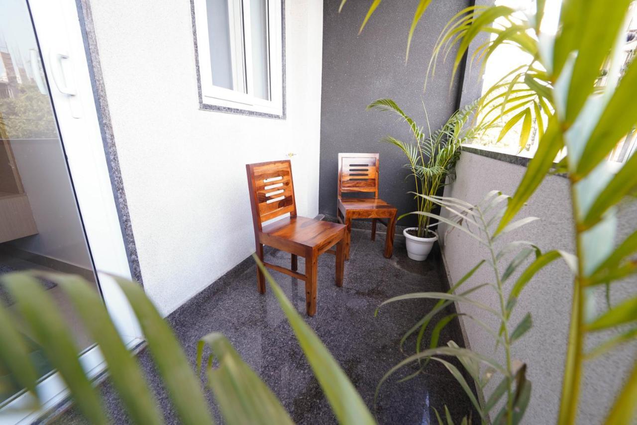 Lime Tree Two Bhk Service Golf Course Road Apartment