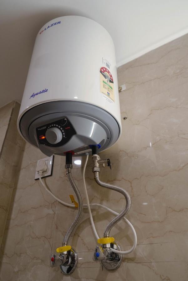 Apartment Lime Tree Two Bhk Service Golf Course Road Gurgaon